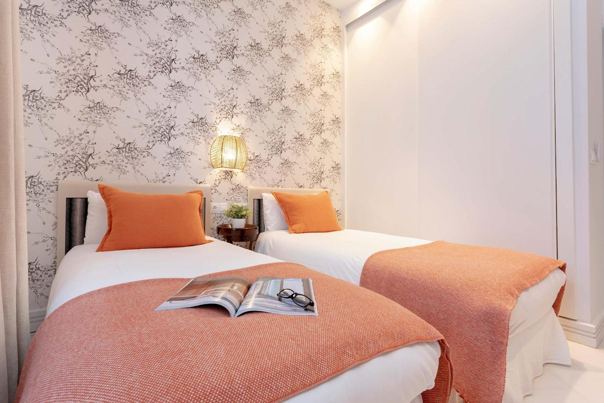 Genteel Paseo Maritimo Apartament